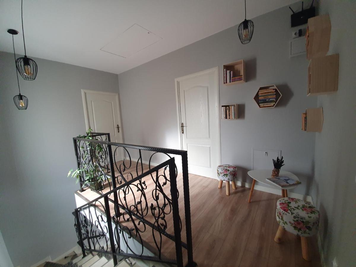 Edith'S House Турда Экстерьер фото