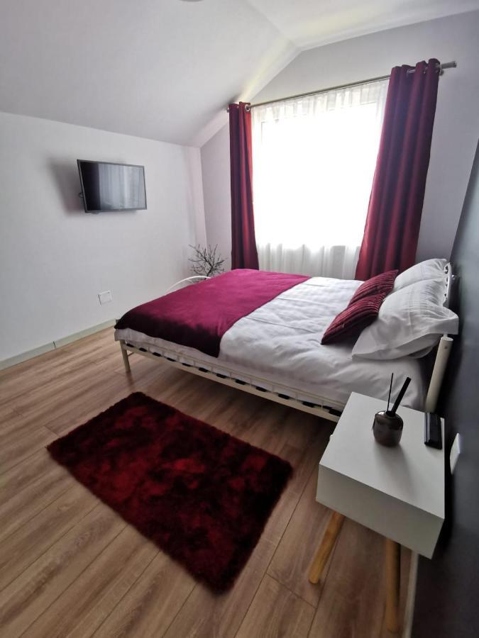 Edith'S House Турда Экстерьер фото